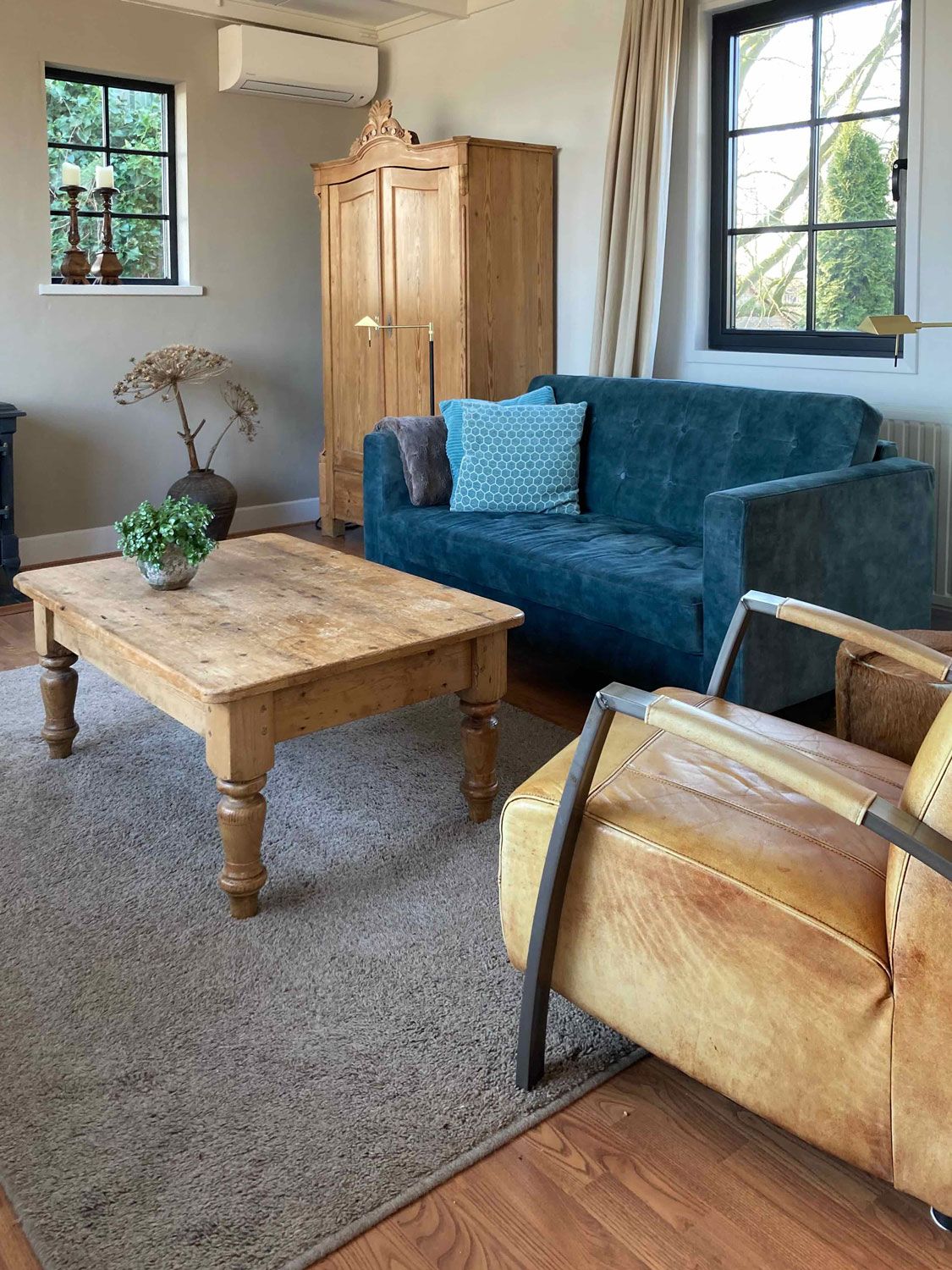 De Oude Smederij B&B in Welsum met knusse woonkamer