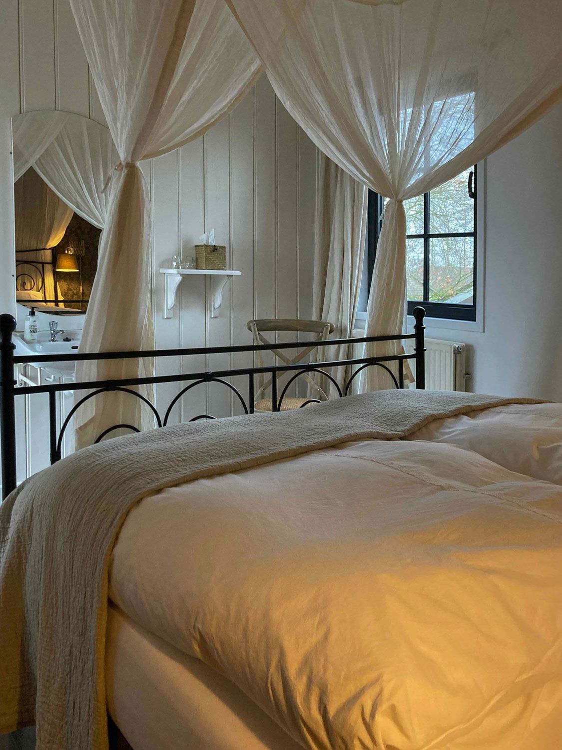 De Oude Smederij B&B in Welsum met de droom slaapkamer